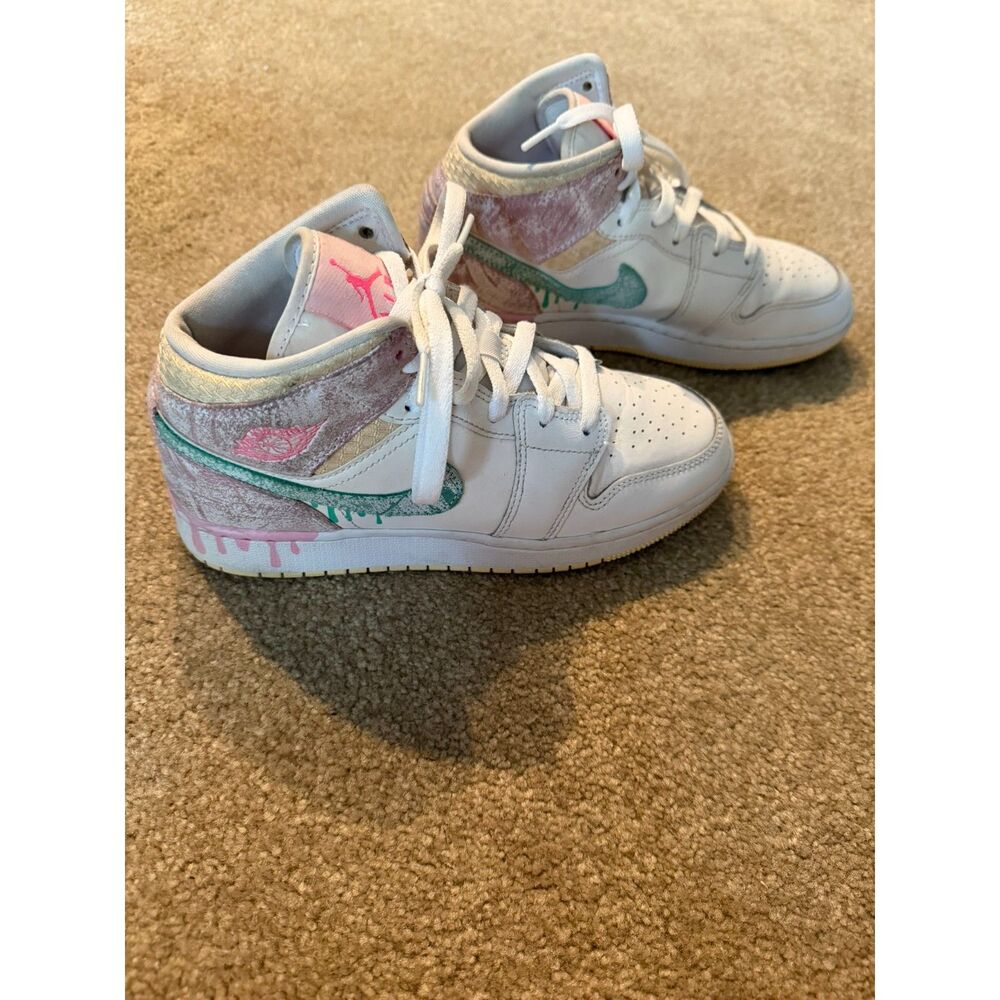 Jordan 1 Mid Paint Drip DD1666-100 GS Grade School Size 5.5